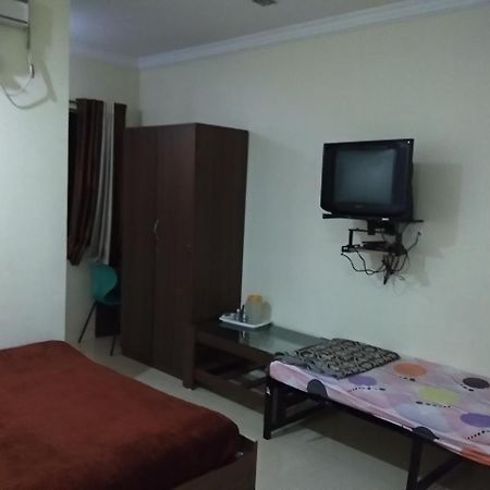 טירופאטי Sai Tirumala Residency מראה חיצוני תמונה