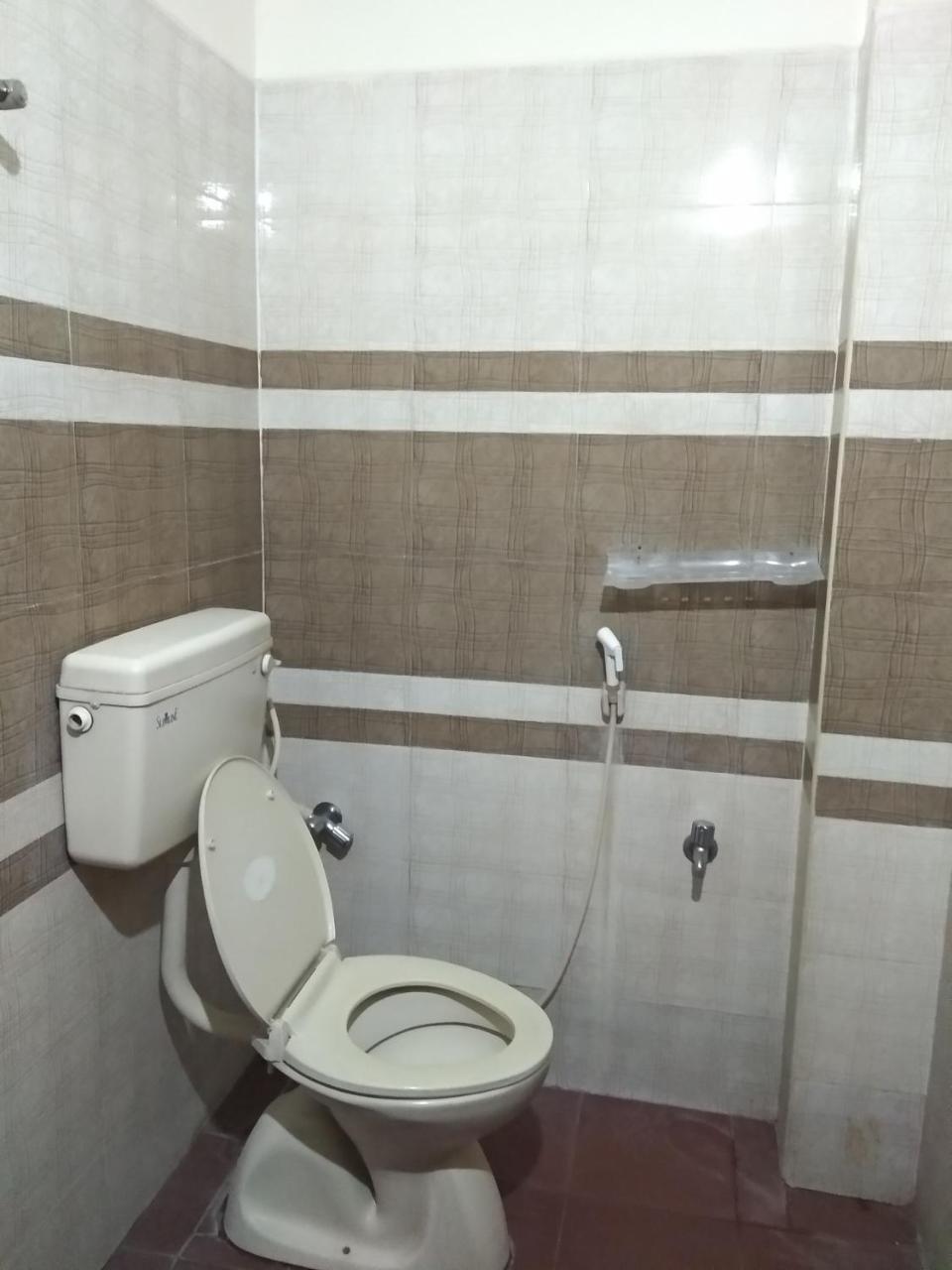 טירופאטי Sai Tirumala Residency מראה חיצוני תמונה