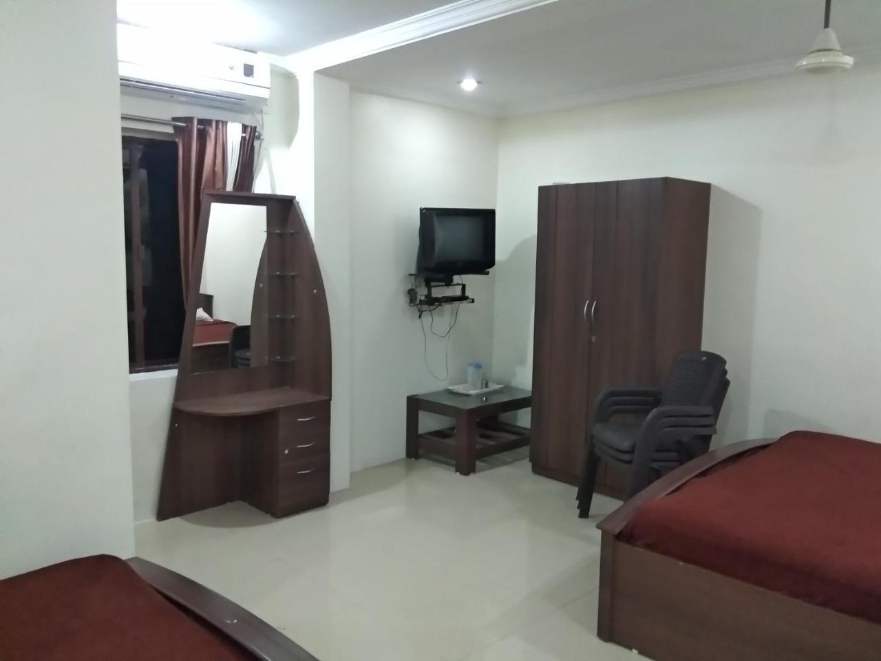טירופאטי Sai Tirumala Residency מראה חיצוני תמונה