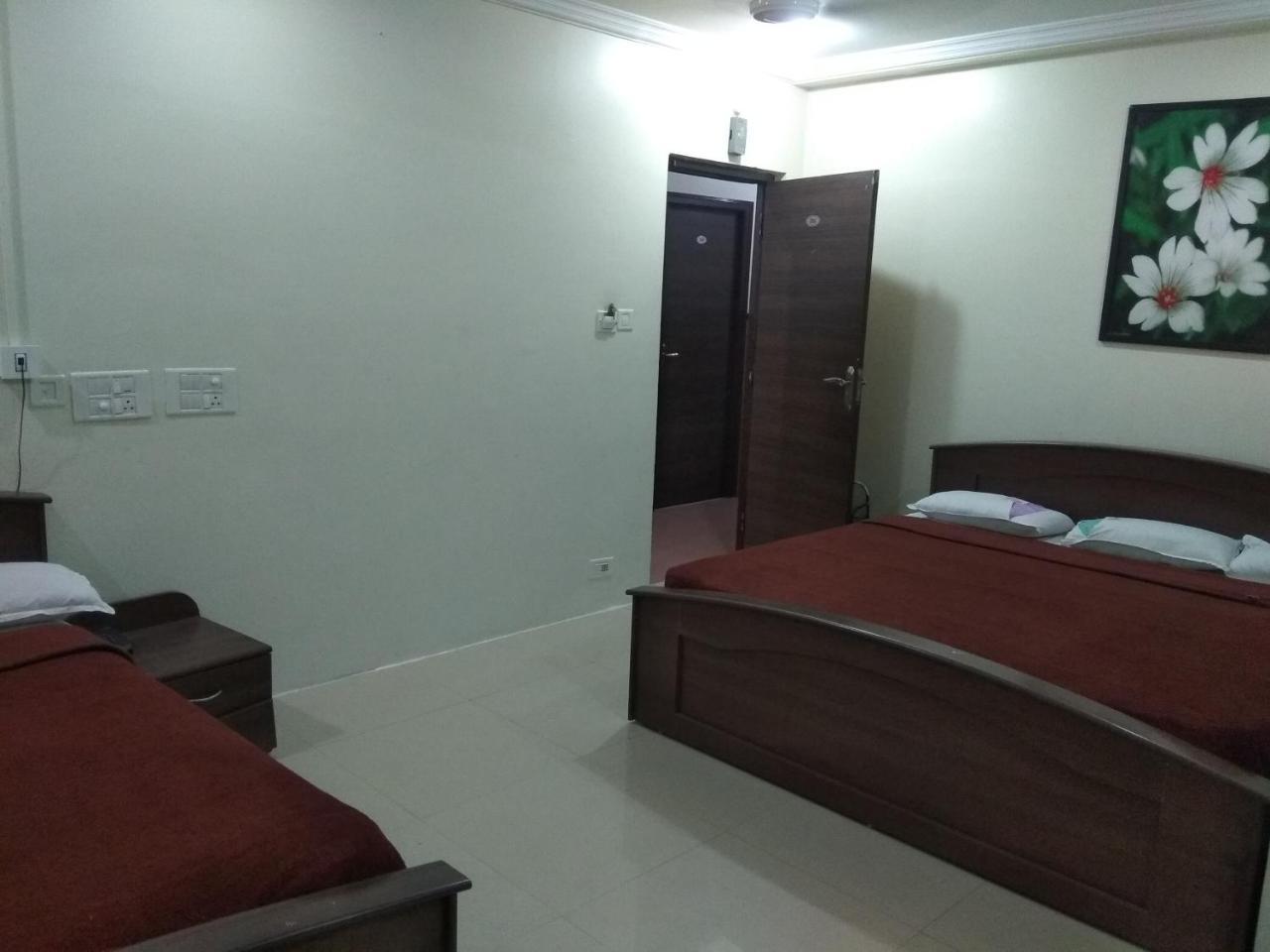 טירופאטי Sai Tirumala Residency מראה חיצוני תמונה