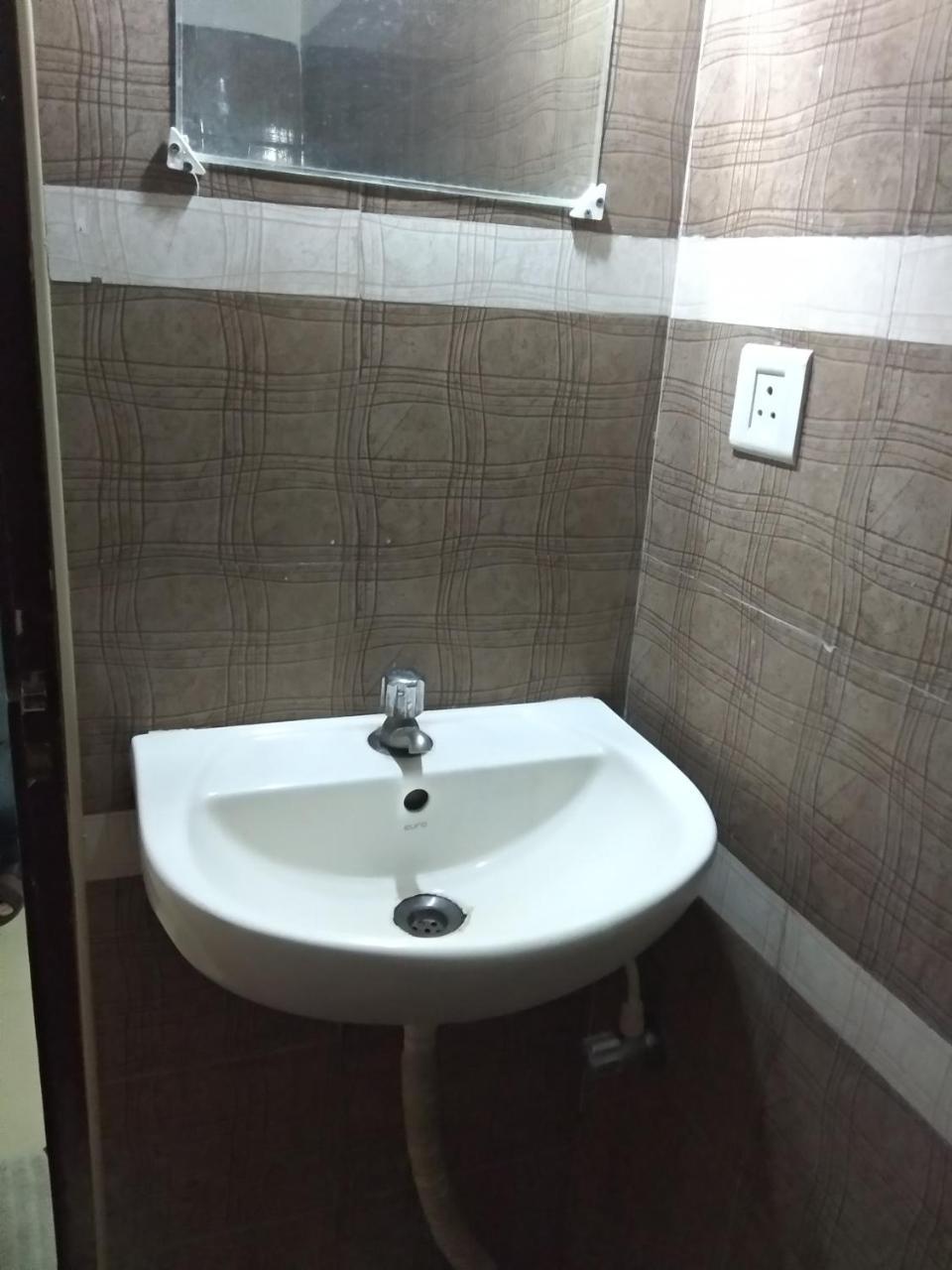 טירופאטי Sai Tirumala Residency מראה חיצוני תמונה