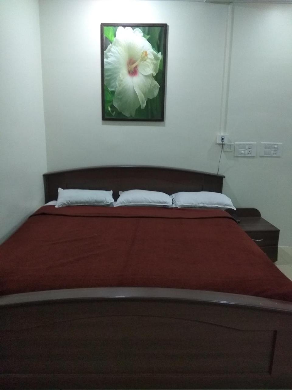 טירופאטי Sai Tirumala Residency מראה חיצוני תמונה