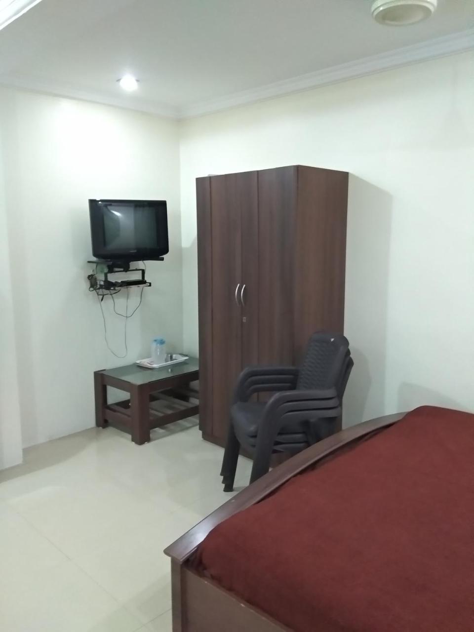 טירופאטי Sai Tirumala Residency מראה חיצוני תמונה