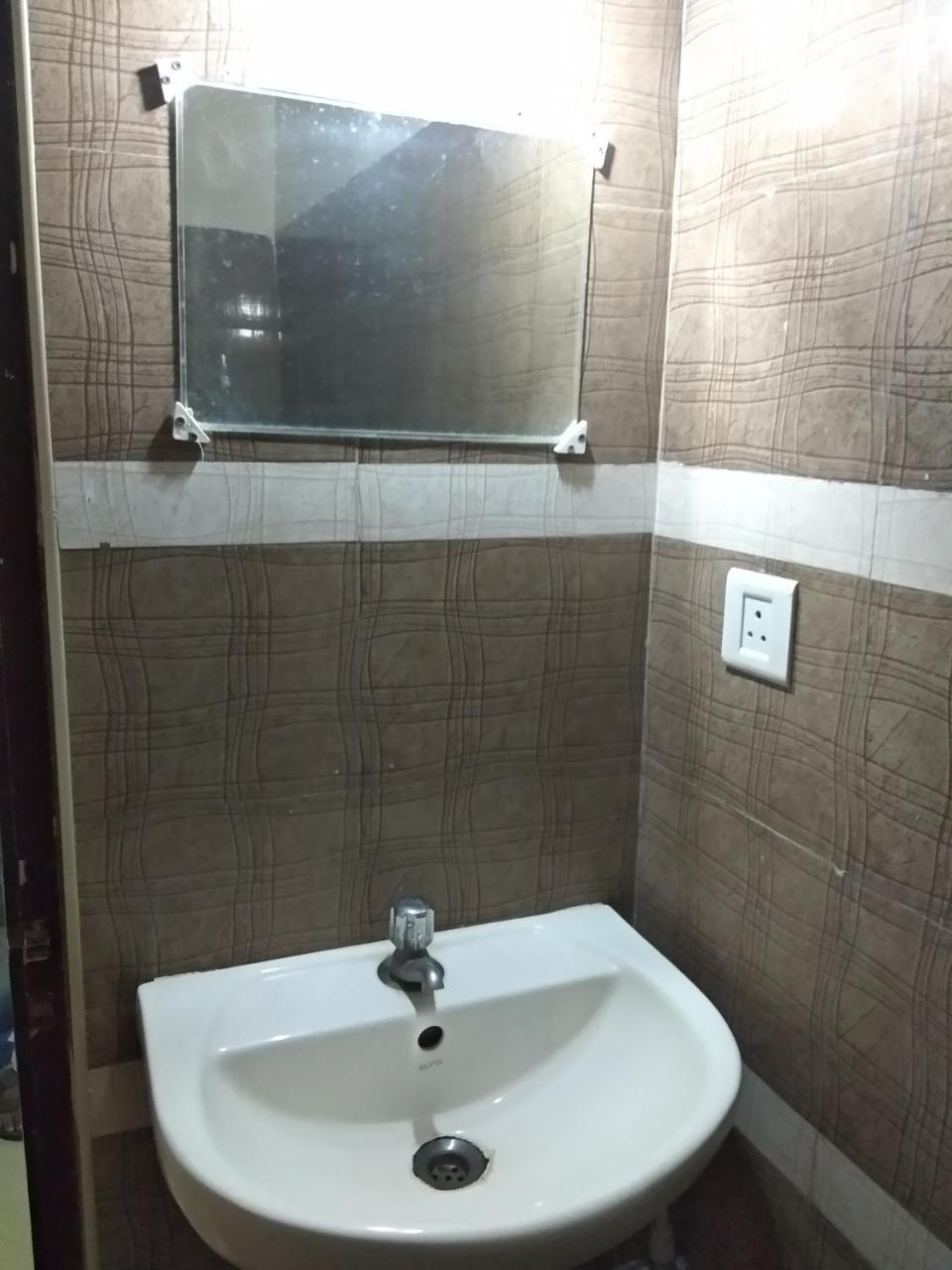טירופאטי Sai Tirumala Residency מראה חיצוני תמונה